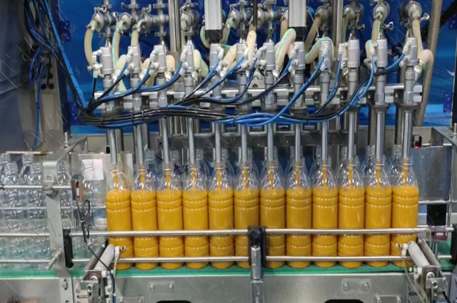 飲料灌裝機(jī)